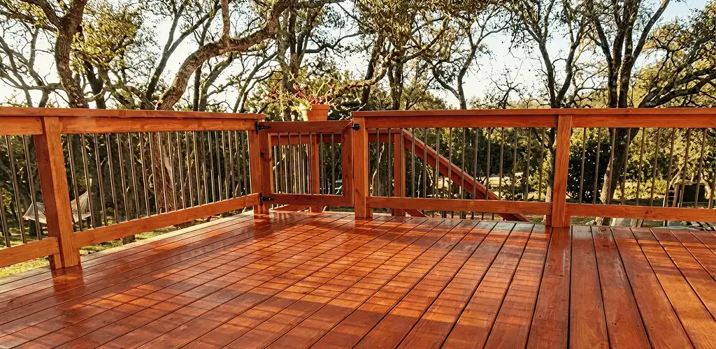 Deck sealing results with a freshly sealed wood deck in Chula Vista, CA